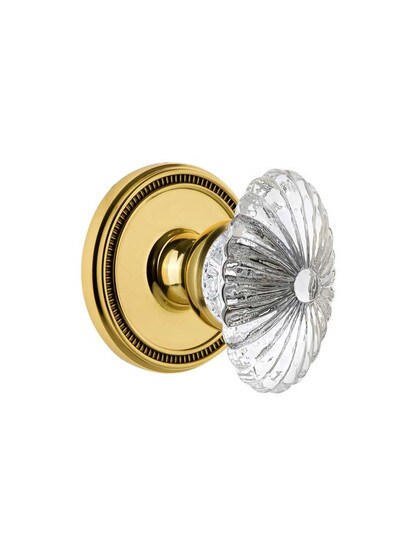 Grandeur Soleil Rosette Door Set with Burgundy Crystal-Glass Knobs in Polished Brass.